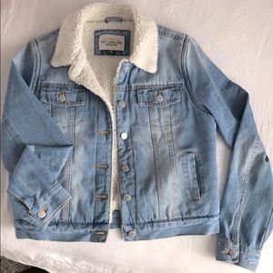 Ashley Vintage Charm Denim Jacket- Lining Sherpa